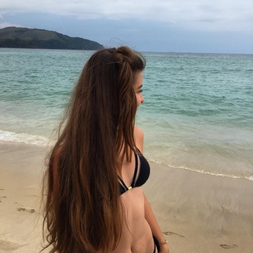 http://streetgrl.tumblr.com/post/157797405372
