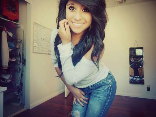 bowwowwife:  Wish I was beautiful as she is. 