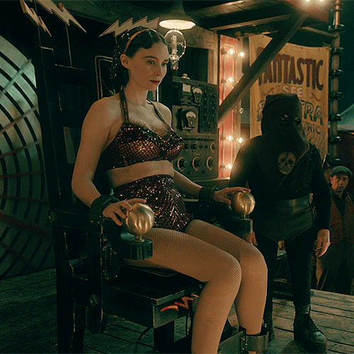 gettingscrazy:Rooney Mara as Molly Cahill NIGHTMARE ALLEY (2021) Dir. Guillermo del
