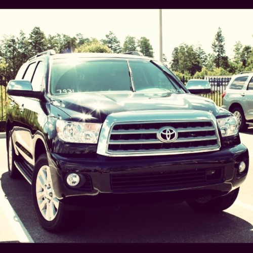 Sights set on this sturdy #SUV? We don’t blame you! #Toyota #Sequoia