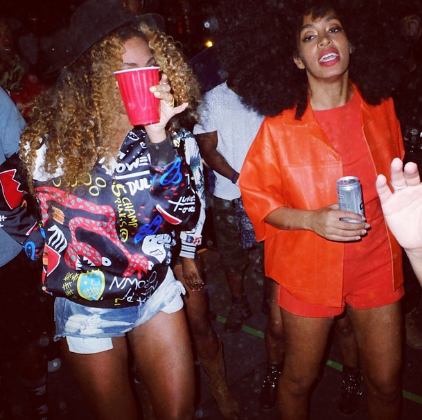 besseo:  Beyonce and Solange at Coachella 
