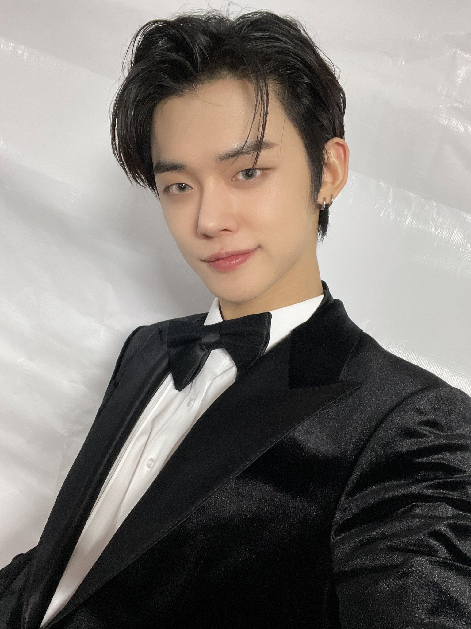 switchonyeonjun:Twitter Update 08-01-2022🦊 : “마지막 시상식까지 잘