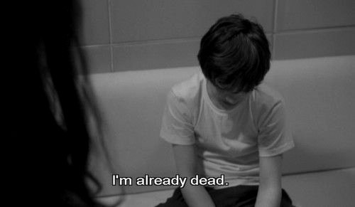morphine-and-cigarettes:  Sad black and white blog, I follow back similar