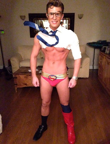 theofficialbadboyzclub:  Clark Kent/Superman is Blake McIver Ewing from Little Rascals.