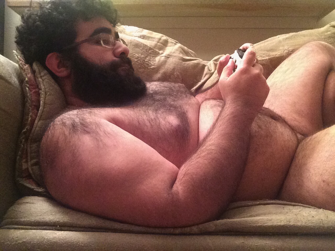 leothelioniii: fierybiscuts:  Can’t really sleep so I’m going back and forth