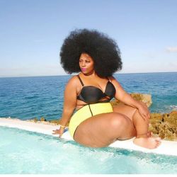 bigbeautifulblackgirls:  IG @nakitende_esther  See what is new in #PlusSizeFashion or Submit your photo to be featured on the blog to www.bigbeautifulblackgirls.com/submit #BBBG  #BoldQueens #Barbados