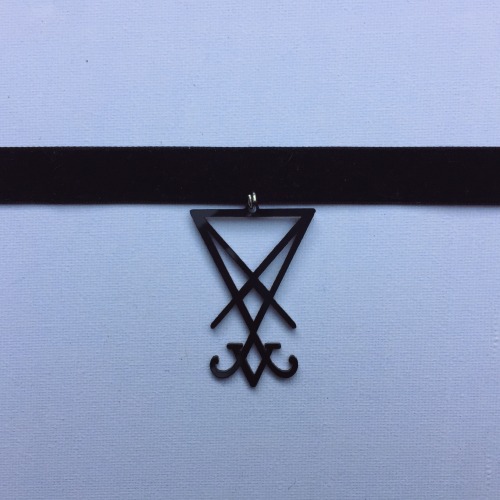 theproserpina: THEOCCULTEMPORIUMRitual ($30)Crescent ($28)