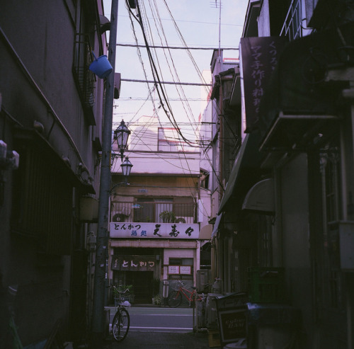 hisafoto: サンセット板橋 01 Itabashi, Tokyo Rolleicord V FUJI PRO160NS Expired サンセット板橋シリーズ ♡