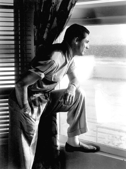 Cary Grant at his beach house, c.1935