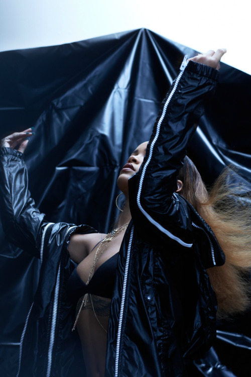 smokingsomethingwithrihanna:Rihanna For The FADER