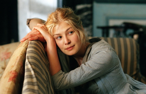 lillithblackwell:Rosamund Pike in “Pride & Prejudice”