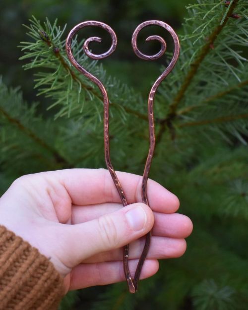 Swirly and hammered copper hair sticks! I will be making many more hair pieces soon. Find them in my