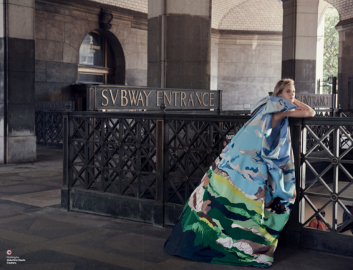 Porn artfulfashion:Mackenzie Davis in Valentino photos