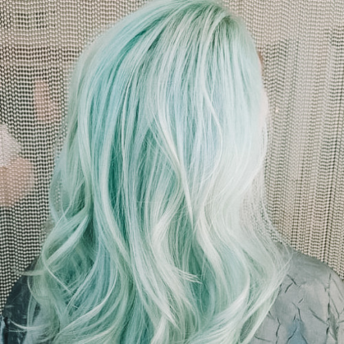 BLONDES WHO HAVE CHANGED MY LIFE:Aquamarine – Aquamarine Why go through life unnoticed?