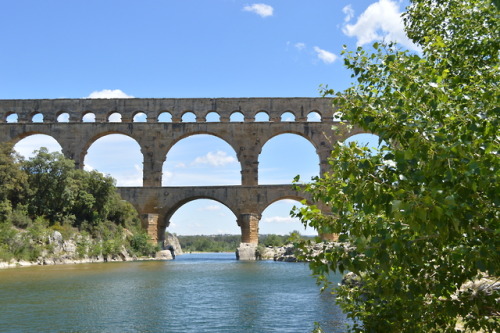 Petite escapade au pont du Gard. Après randonnée dans les bois nous sommes arriv&eacut