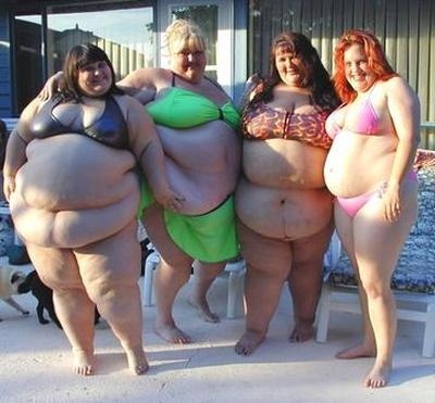 ritaroberts56:  sexyoutsidephotos:  If these four fatties were the last women on