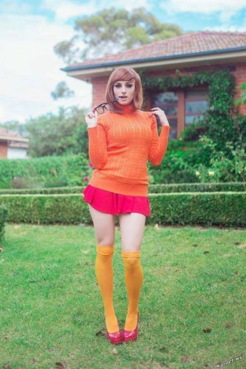 wsorrow - Kayla Erin the hottest Velma cosplay ever!