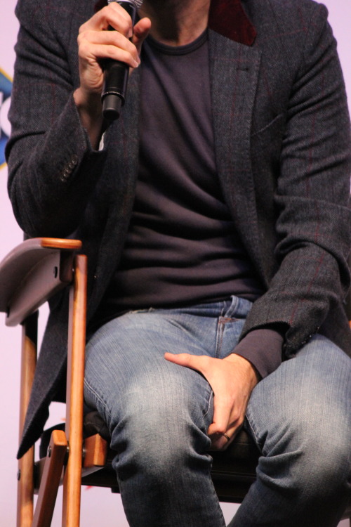 princetennant:Yeah… I really hyper-focused when he put his hand on this thigh….