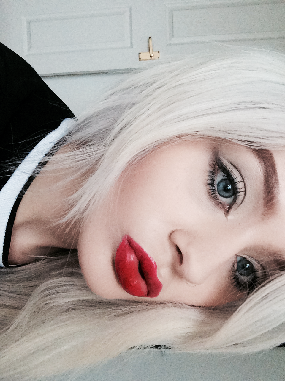 donttouchmyarse:  heartoutofhand:  luv-lalaxo:  Dat make up be on point  Hi blonde