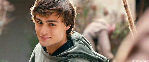 thefandomimagine:  Submitted by kneeling-for-hiddleston. Face Cast: Douglas Booth.