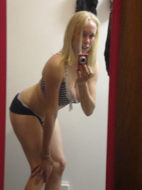 mymarinemindpart3:  She loves the Corps and the Corps loves her pt 1