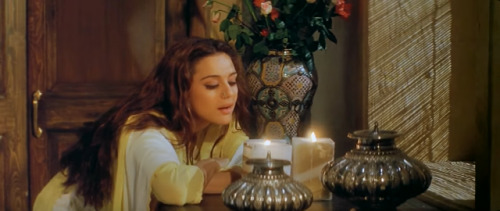 kajra-re:Preity Zinta, Veer Zaara, 2004.