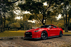 jdmlifestyle:  The mighty R. Photo by: Nicholas Tan