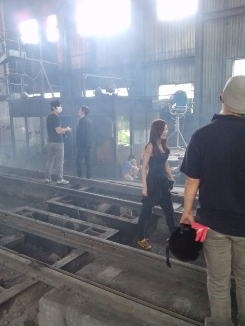 woobin-jongsuk: Kim Woo Bin filming new music video for new girl group 2eyes Yaaaaayyyy!