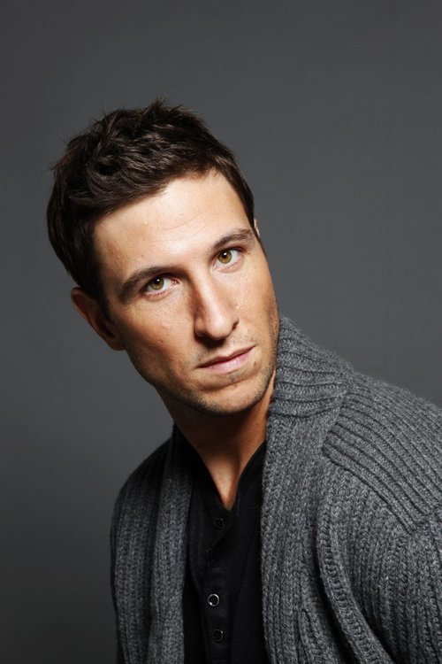 hotfamousmen:  Pablo Schreiber