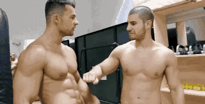 keepemgrowing2:maxx-magnum:&ldquo;Damn, bro&hellip; your tits are even bigger