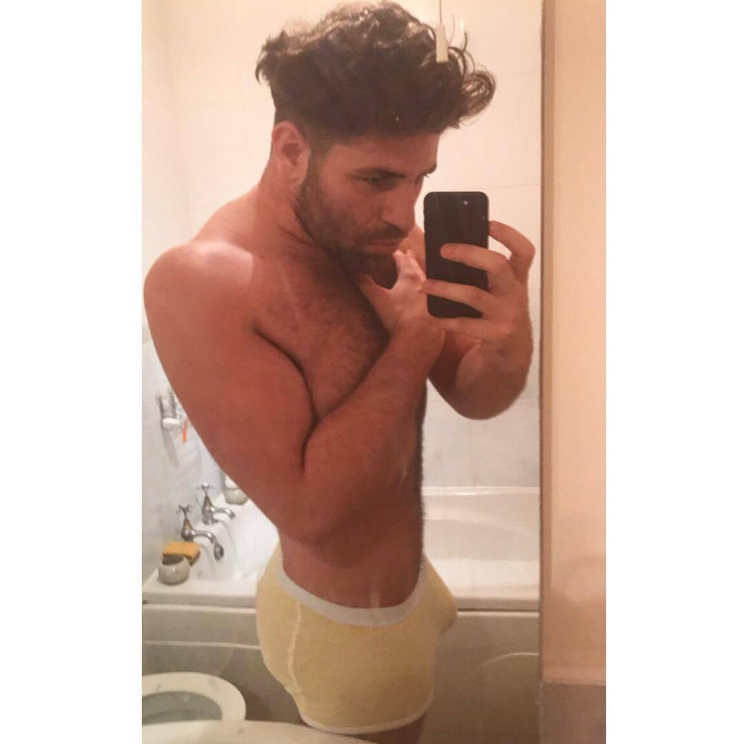 hotfamousmen:  Sam Giffin
