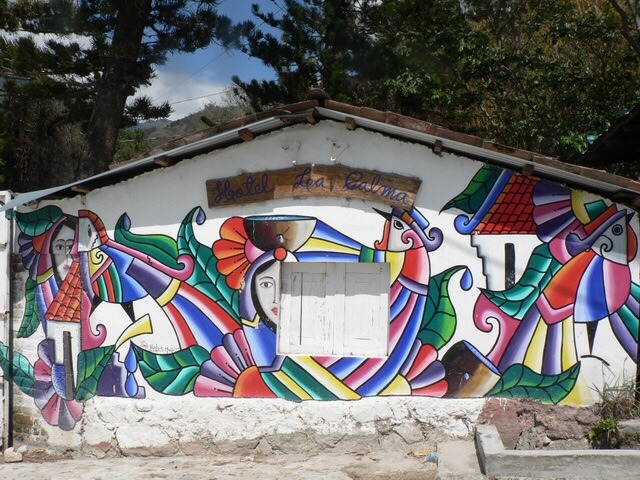 l-a-t-i-n-x:  glacially:  Murals in El Salvador  (Photos do not belong to me)