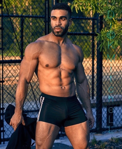 diorminaj: maliboo22:  hottestmenontheplanet:  Did someone order a sexy Dominican  Oh my damn who is