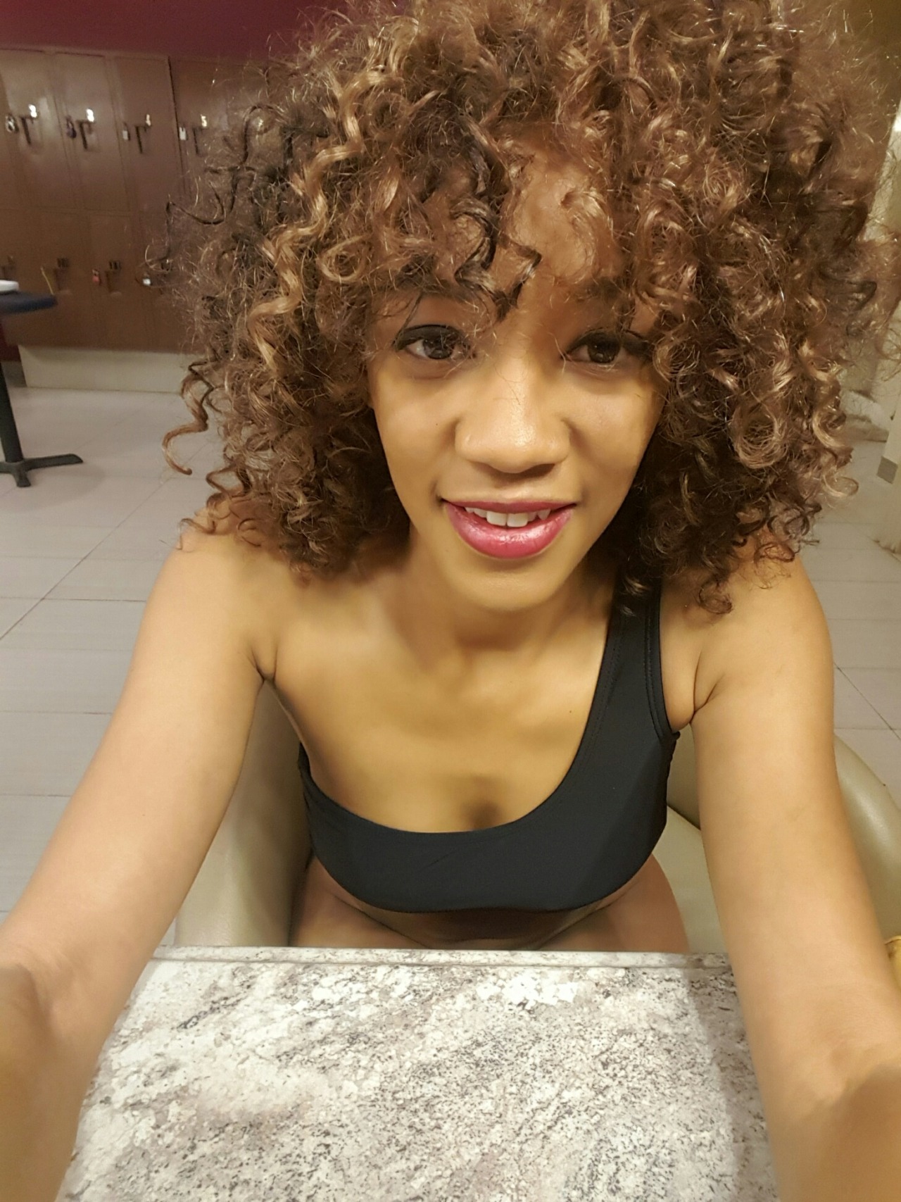 fetishofcolor:  Who is she??HIT THE REBLOG!!