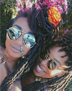 baringitallforlove:  Love this soul ❤️sad to know this is her last day in miami… Definitely made this week dope… My #wcw is @iloveyoufun thanks for the memories sis 🌼  #blackgirlmagic #queens #locs #artists #femininity #melanin #miami #wynwood