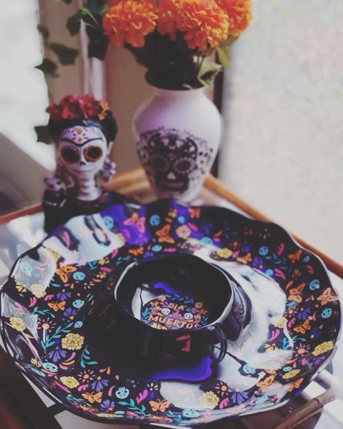 Dia De Los Muertos PlatterNew, not #vintage Listing tonight #forsale Check bio for shopping links 