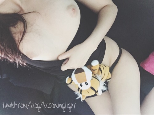 becomingtiger:  Good morning from little porn pictures