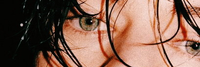 Louis Tomlinson + Harry Styles / Larry Stylinson 😻 © On Twitter @twoghrosts Or Like {headers Aren’t