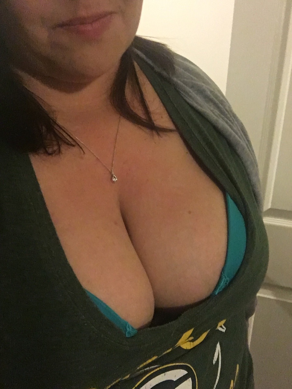 hotwifegb:  curiouswinekitten2:  It’s another GPG and CS… my favorites💕  http://hotwifegb.tumblr.com/