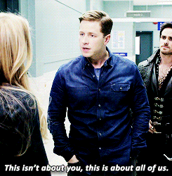 theouatgifs:  #hook is offended  