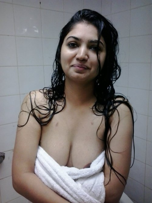 Porn Beautiful Desi and Asian Babes photos