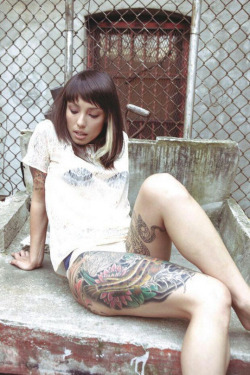 i-always-bet-on-inked-girls:  More here I Always Bet On Inked Girls