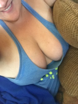 missxcumsalot:  I really need to stop being lazy, too much to do before school starts next week, but my coffee hasn’t kicked in yet. So here I am, lounging around.  Sexy boobs