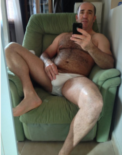 Horny-Dads:  Dad Makes A Mirrorshoothorny-Dads.tumblr.com   