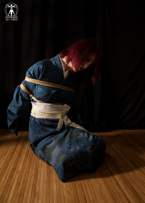 kinbakuluxuria:  Model Redsabbath, Rigger Wildties. Full set on http://kinbakuluxuria.com/dir/mild-semenawa/