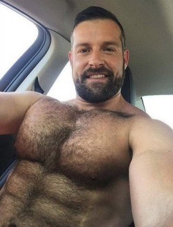 touch-my-beard:Http://touch-my-beard.tumblr.com 