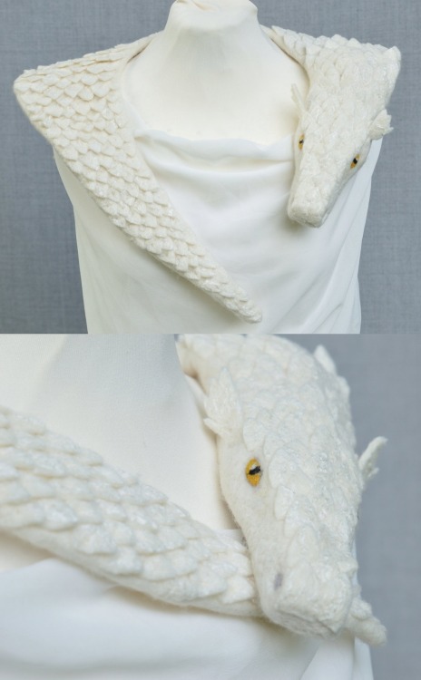 the-witch-of-one-piece:sosuperawesome:Dragon Scarves and Pins Peacock Felt on Etsy I never realized 