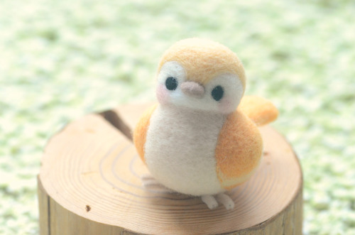 nozomicrafts:Needle felted birds from www.nozomicrafts.etsy.com