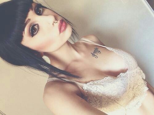 girlyplugs:  tattoo blog