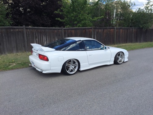tougetheory:  90s-forever:  I put 18’s on the back and put the trust shift knob on today.  Dud